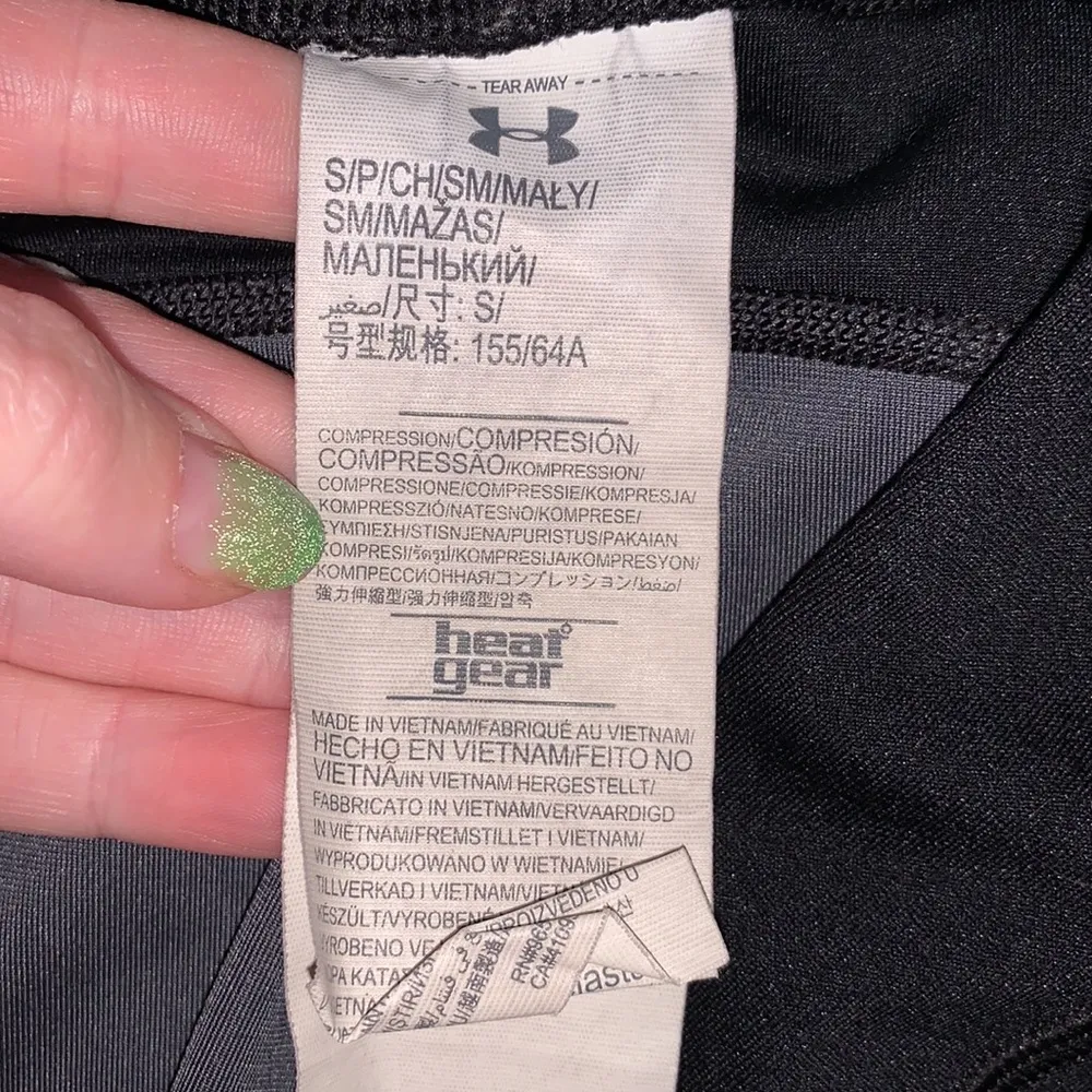 Under Armour  small full length black patterned athletic leggings - Image 7