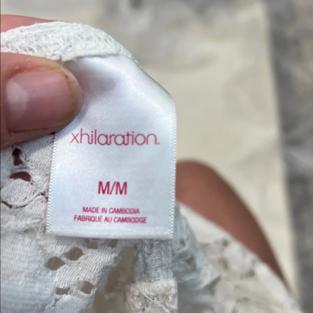 Xhilaration White Lace Swim Coverup romper size medium. - Image 6