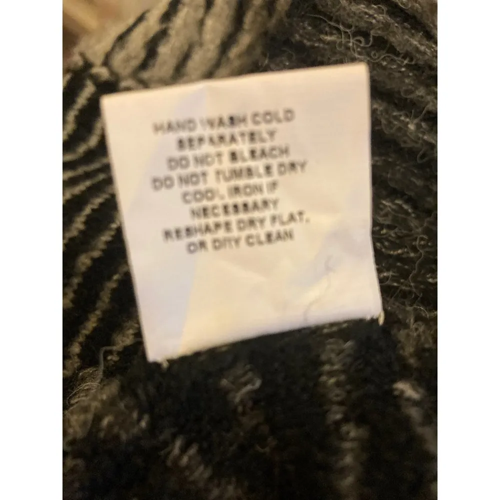 NWT AVA Women's Swing Sweater Black and Grey Size Small - Image 9