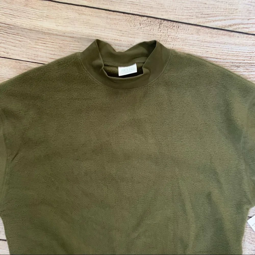 Abound  Dark Green Mock Neck Medium Sweatshirt NEW - Image 10
