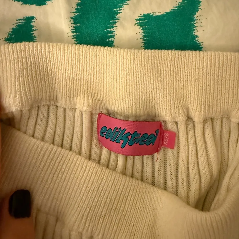 Edikted white ribbed wide-legged sweatpants 🤍 - Image 3