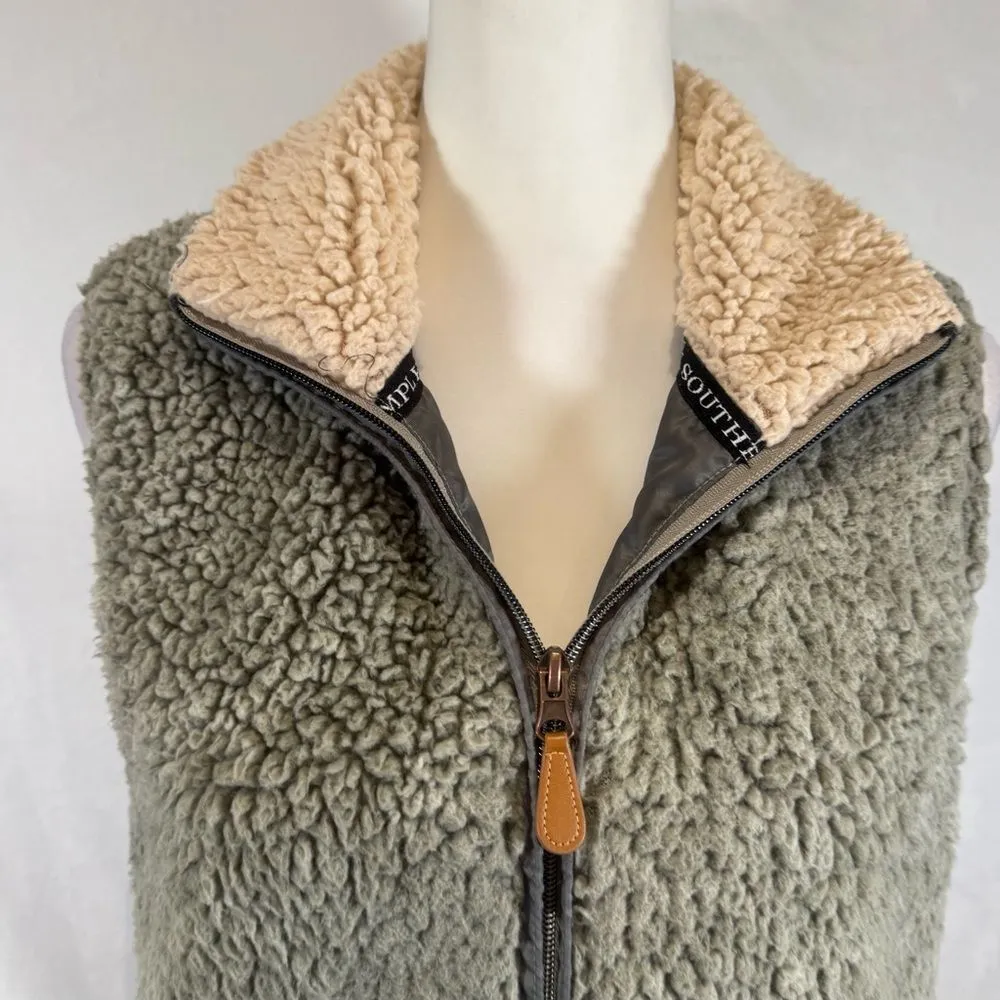 Simply Southern gray and tan soft fuzzy Sherpa vest size small - Image 3