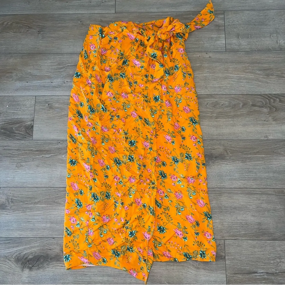 Anthropologie Sabia Wrap Midi Skirt Orange size 4‎ - Image 6