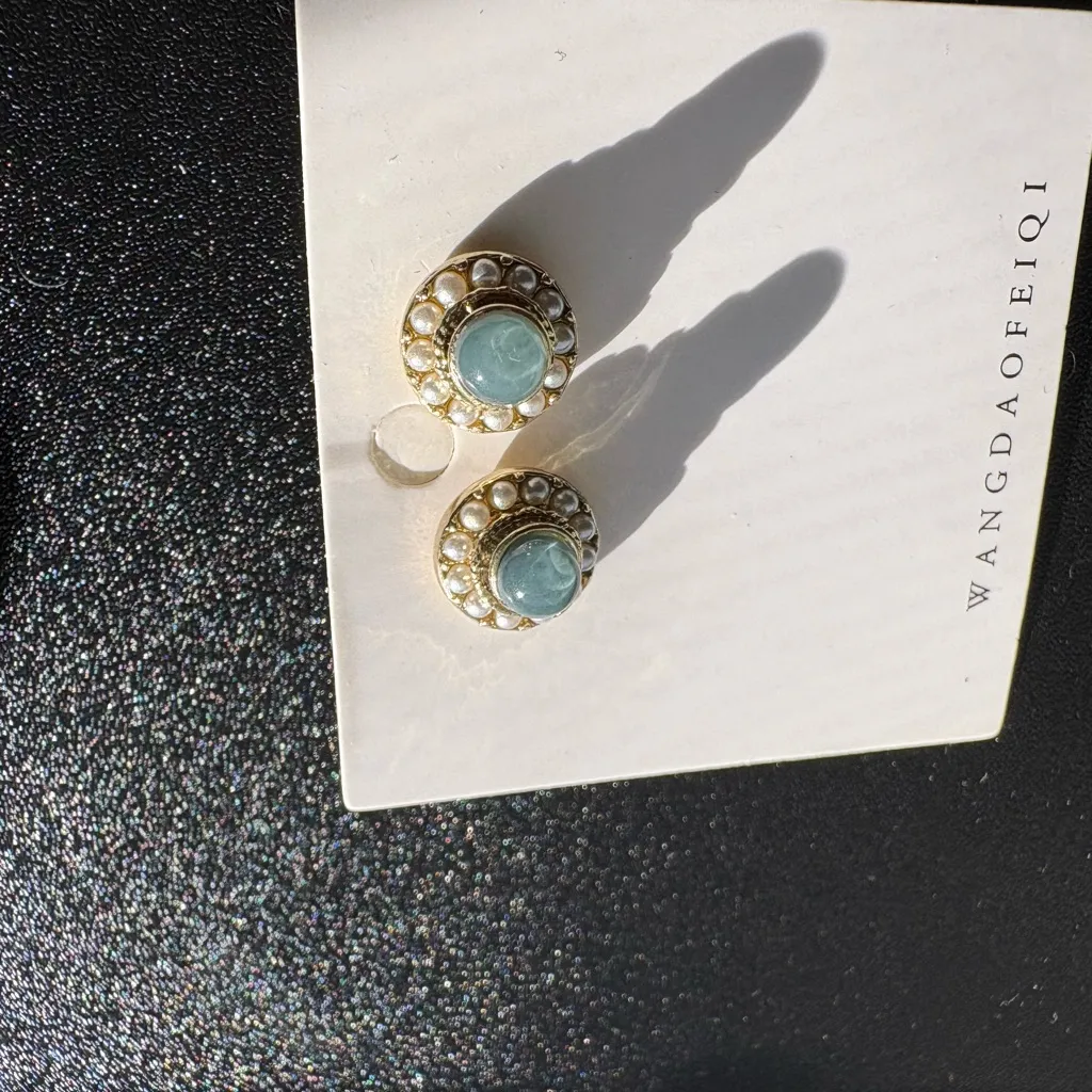 Baroque Pearl Cat Eye Stud‎ Earrings Women Vintage Style Elegant Small Round new Green - Image 3