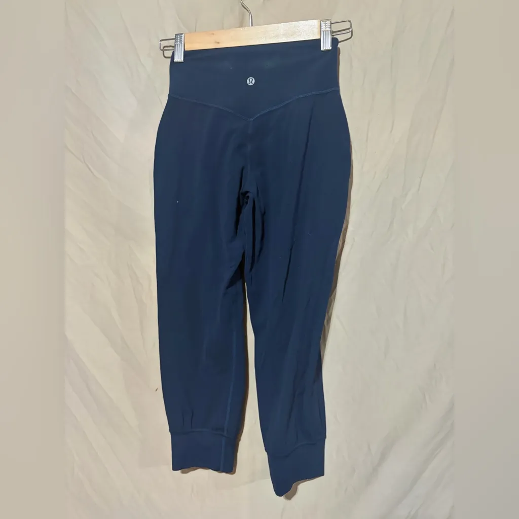 Lululemon Align High-Rise Cropped Jogger - Image 3