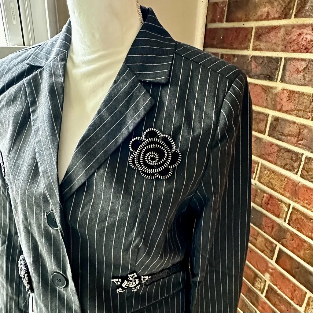 Romeo & Juliet Couture Black Pinstripe Blazer with Embellishments Elegant Goth - Image 8
