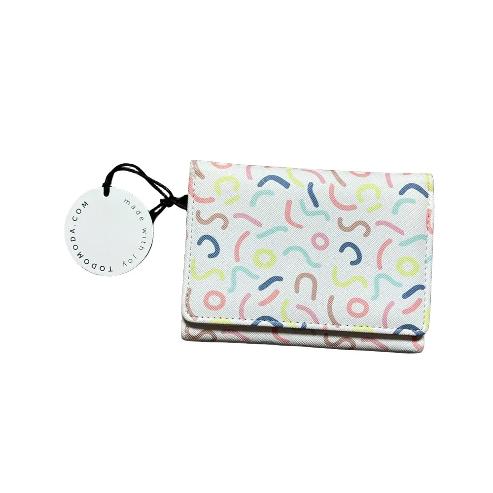 BNWT Todomoda Abstract Patterned Wallet Pink - Image 2