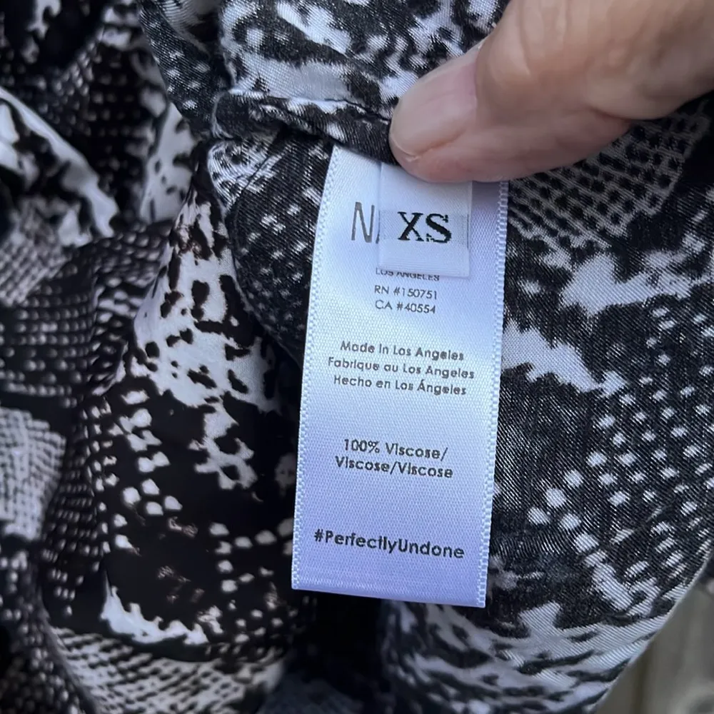 Revolve Nation LTD Gina Snakeskin Blazer Top Size XS Retail $285.00 - Image 8