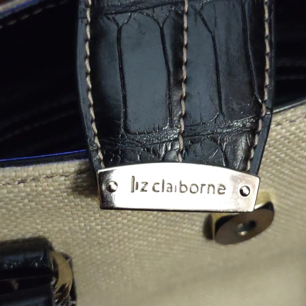 Liz Claiborne  canvas purse (C) - Image 5