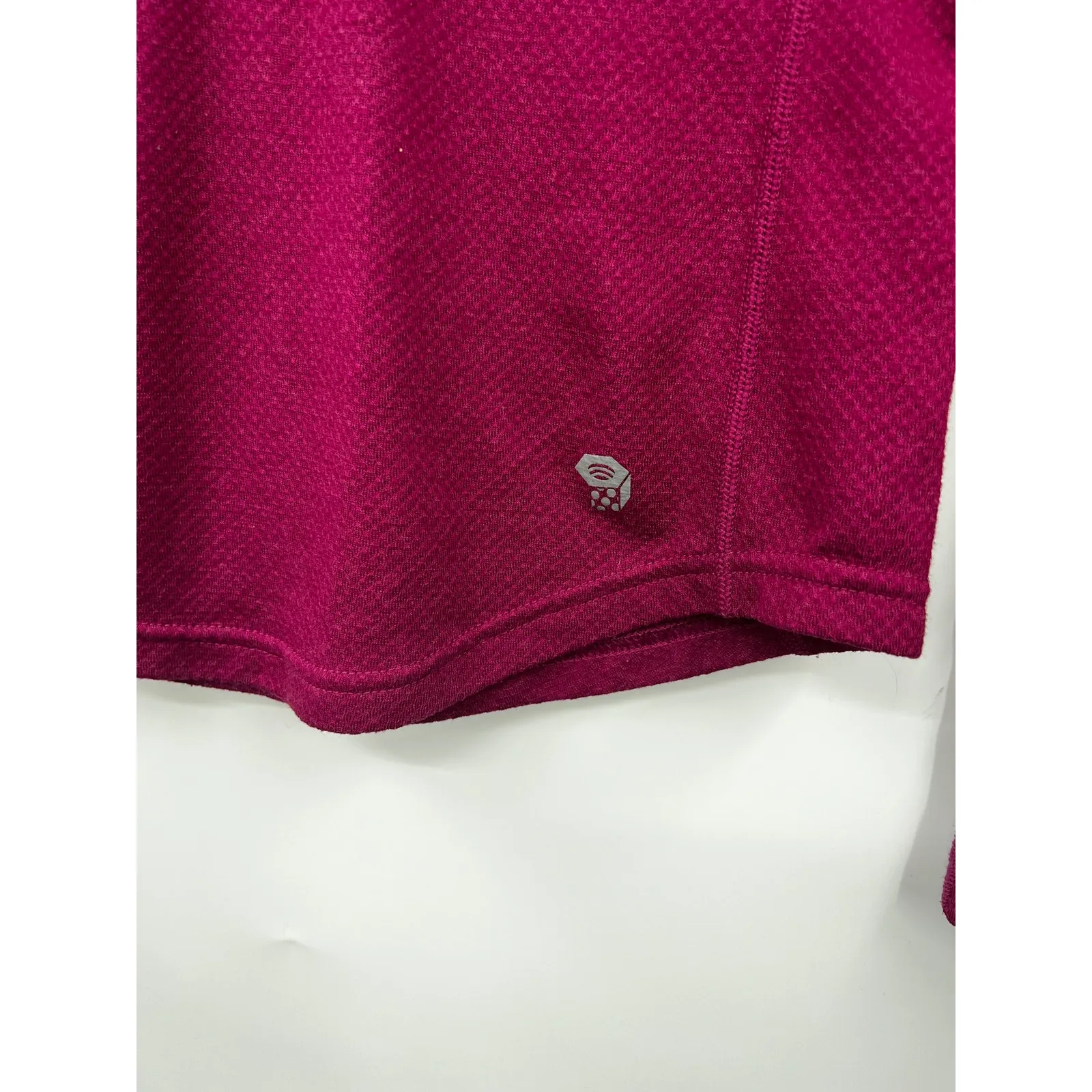 Mountain Hardwear Women's Lightweight Henley Top‎ Long Sleeve Burgundy Size XS - Image 4