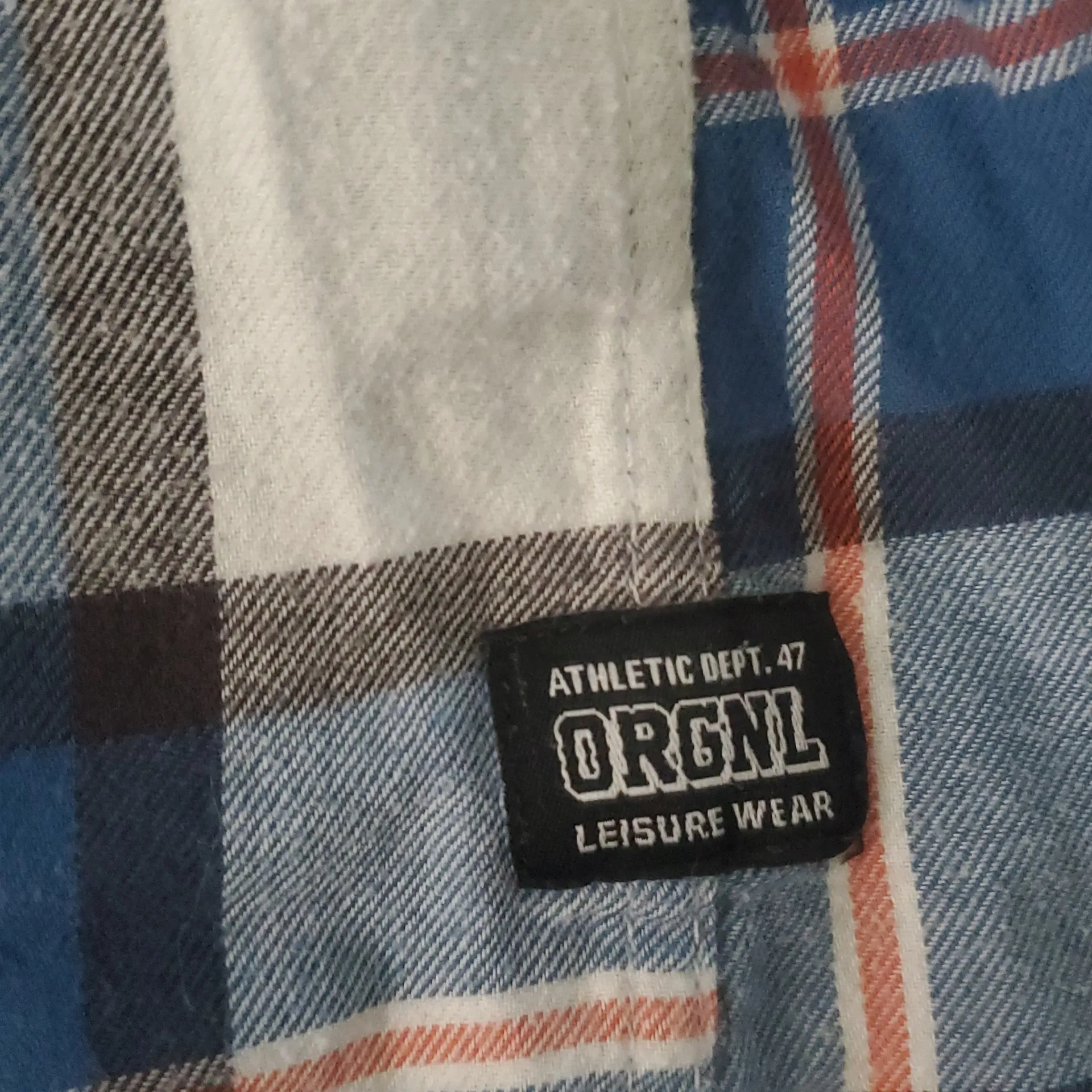 H & M Light Flannel Blue and White Plaid Button-Up Shirt With Red Accents Size S - Image 2