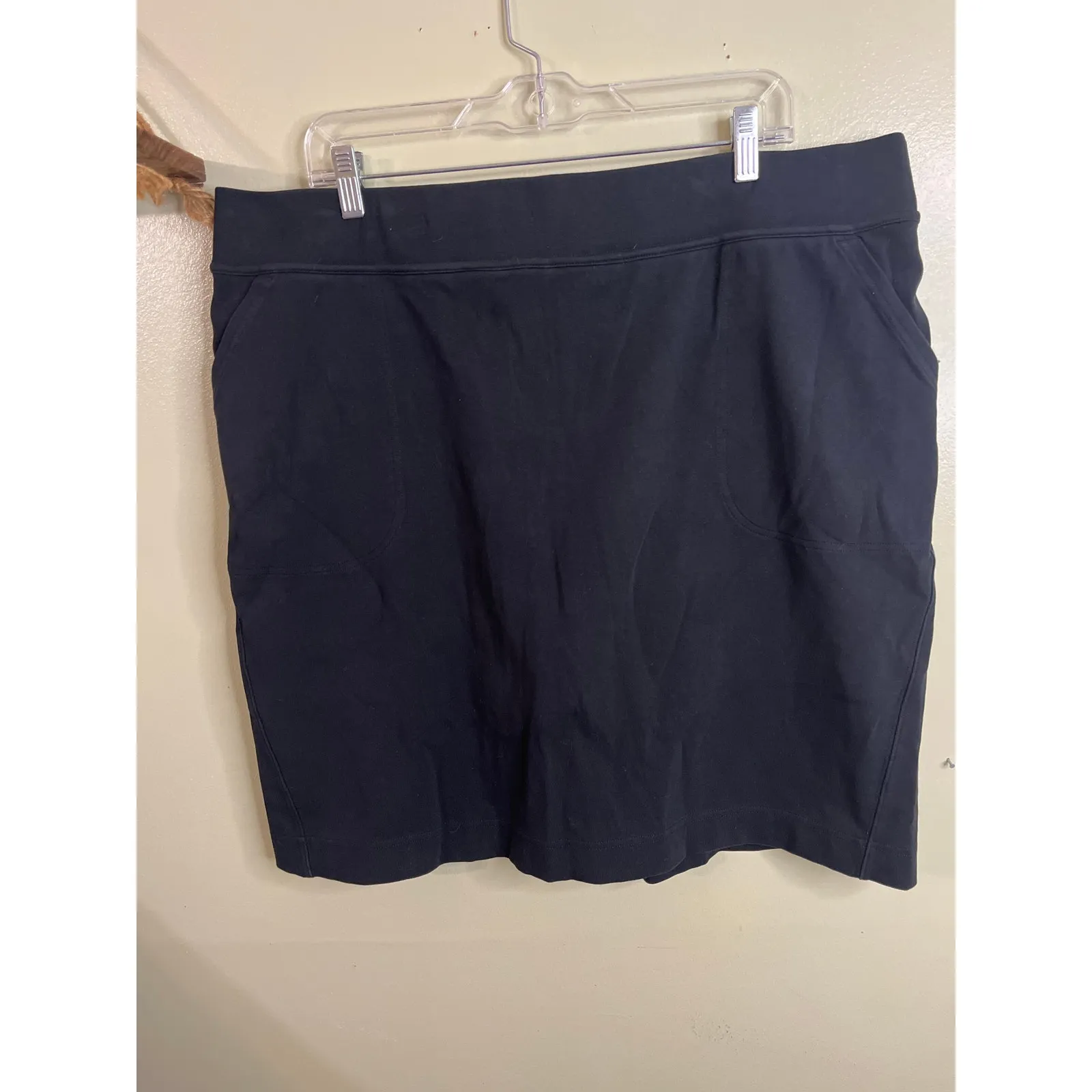 Duluth Trading Company Women's NoGA Naturale Cotton Skort, size XL, MSRP $50 Black - Image 2