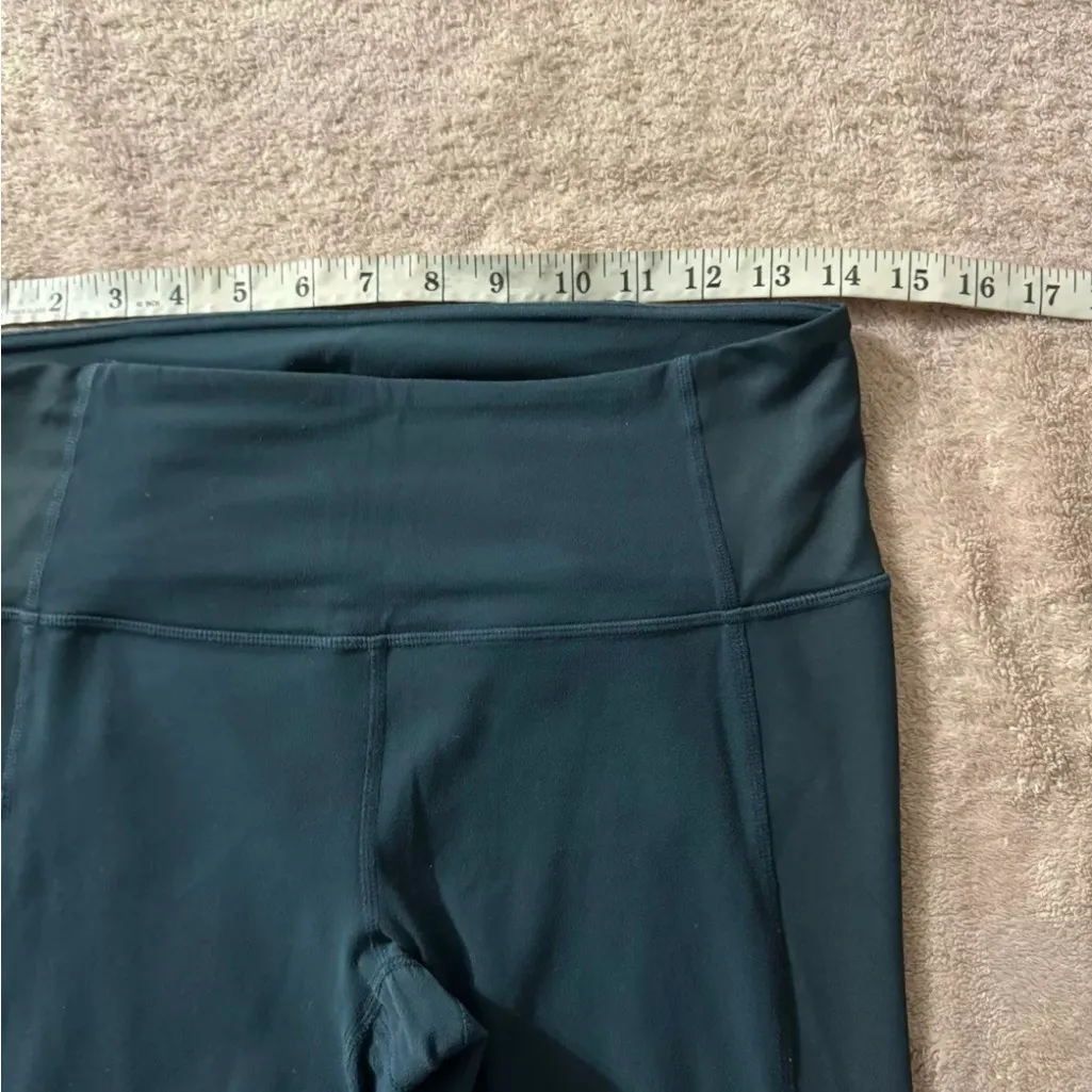 Athleta Women’s ‎ Green Cutout Sides Inner Pocket Cropped Yoga Leggings Size M - Image 10