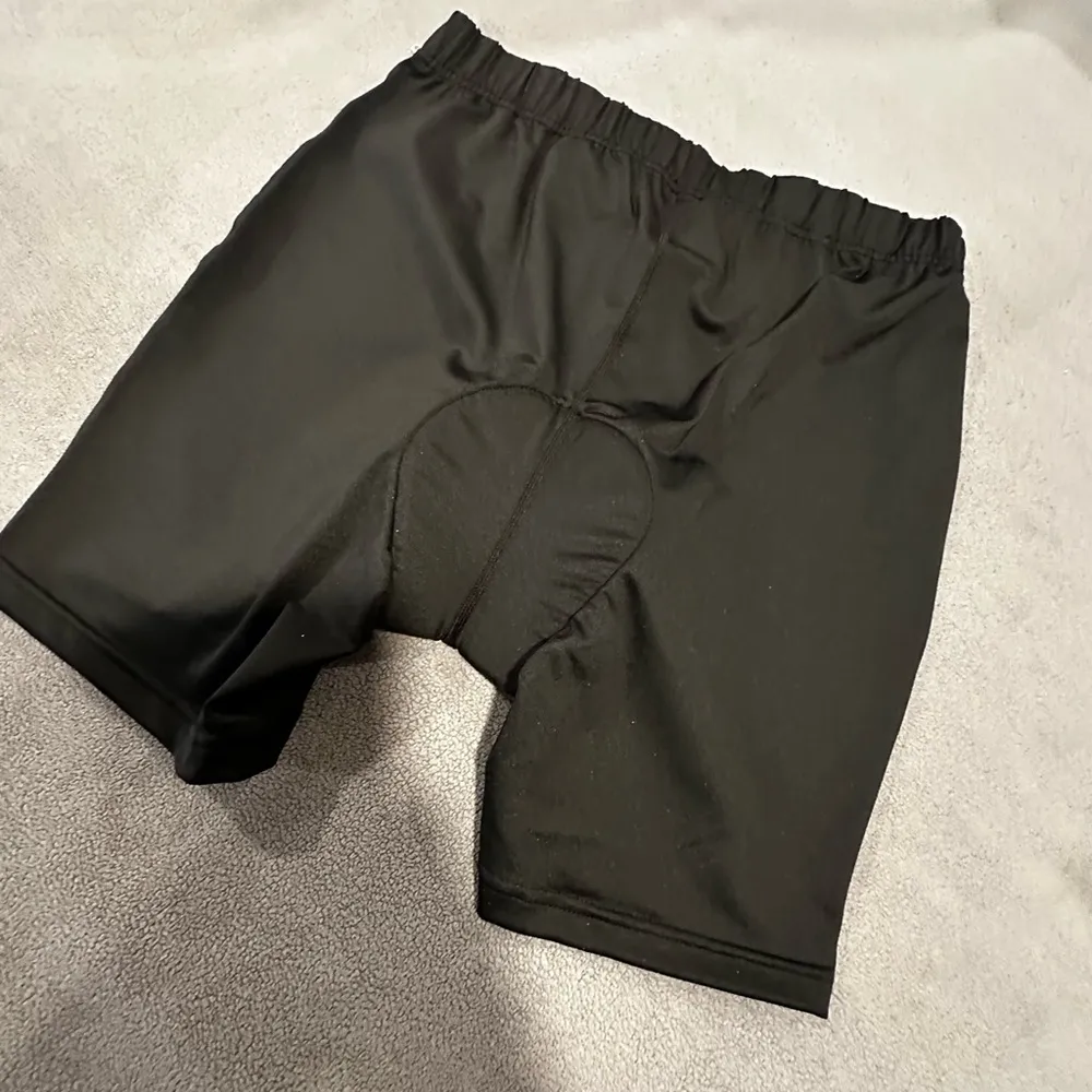 NWOT L.L. Bean Women's Comfort Cycling Capri with Cushioned Inner Short. M Black Size M - Image 10