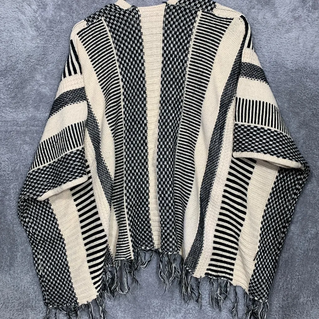 Hot & Delicious Women’s Kimono Cardigan Black White Striped Fringe Open Front Sw - Image 6