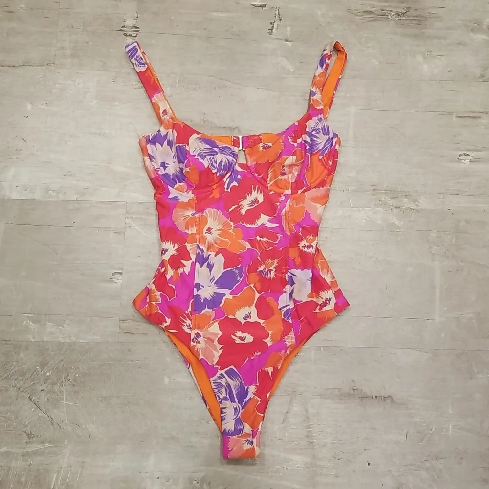 💕L*SPACE💕 Nicolette One Piece Classic Swimsuit Super Bloom Floral Print 6 NWT - Image 11