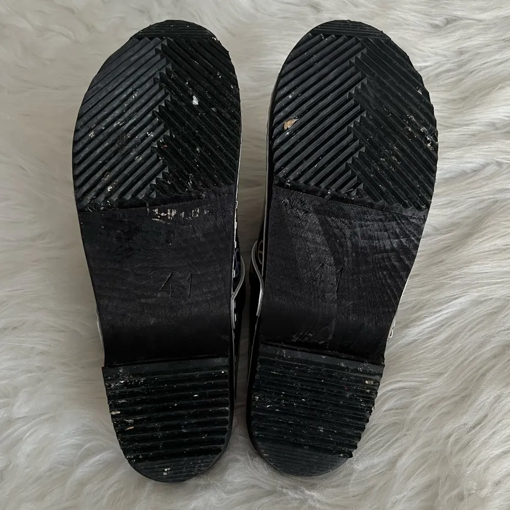 Wooden Clogs Shoes Colorful Peace Sign Print Woman’s EU Size 41 US 10.5 - Image 5