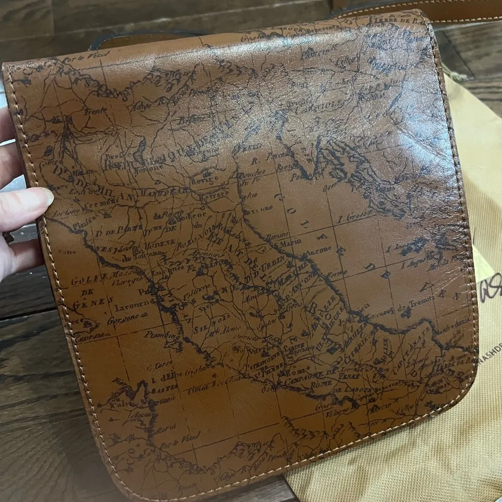 Patricia Nash Tan Leather Crossbody Bag - Image 2