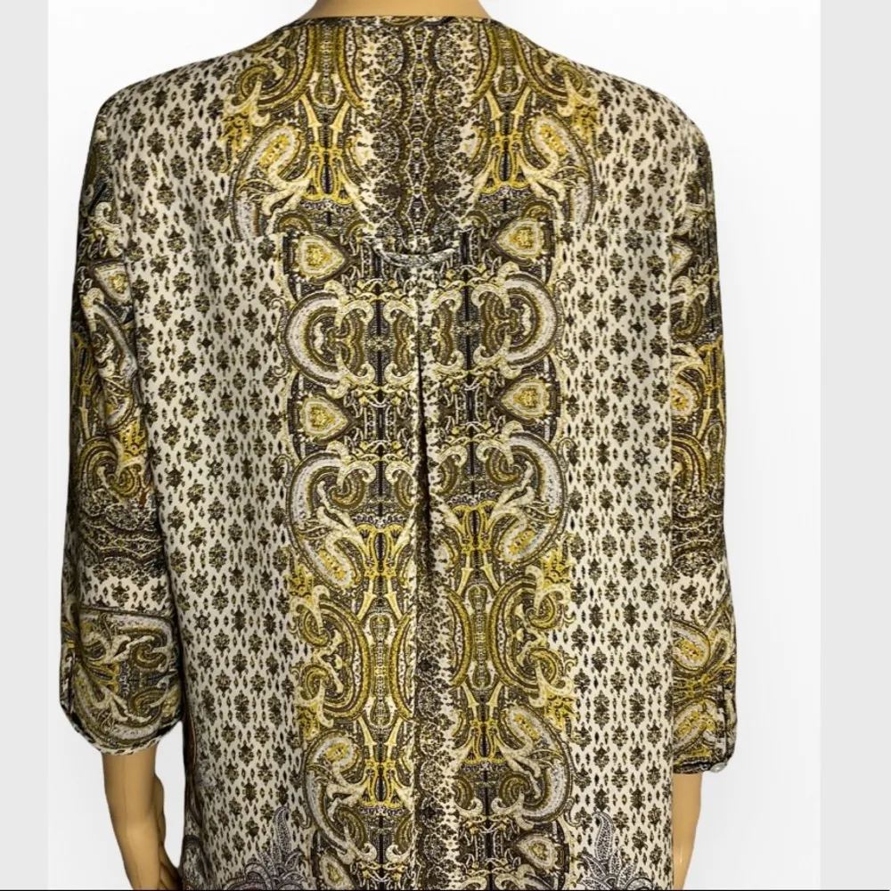 Fig and Flowers Floral Tunic Sz M Gold Size M - Image 6