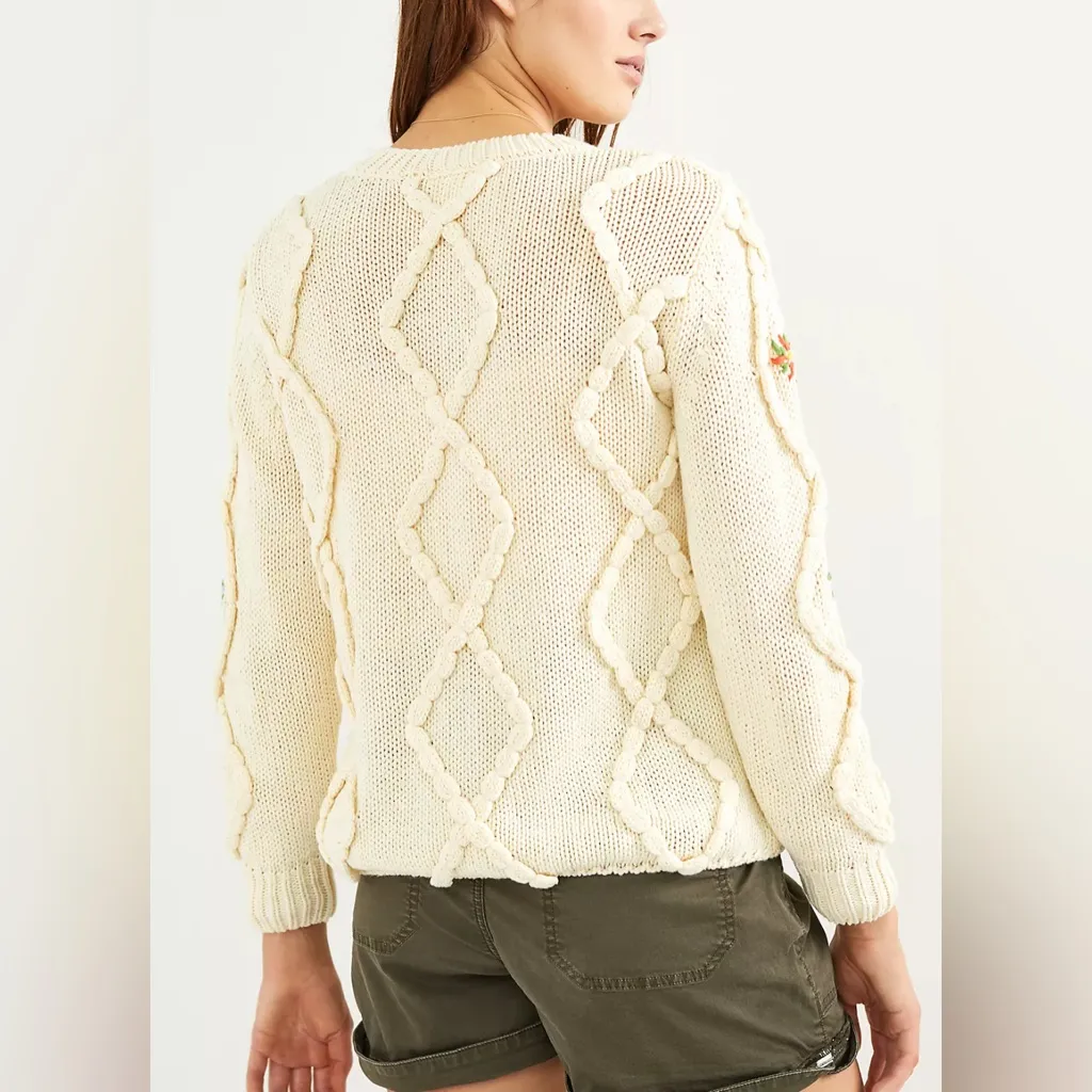 Anthropologie Callan Knitwear Floral Embroidered Cardigan Medium - Image 7