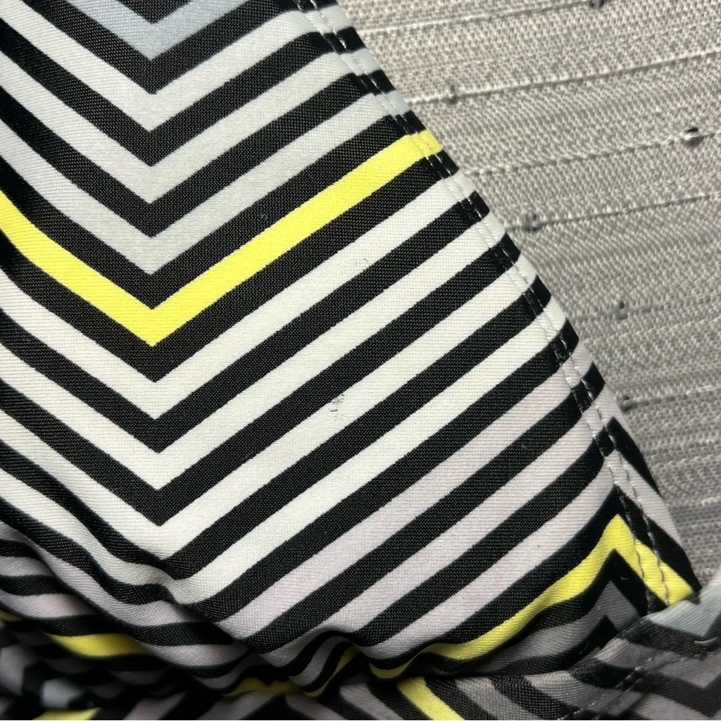 Converse Tankini Stripe Pattern Top Size‎ M - Image 3