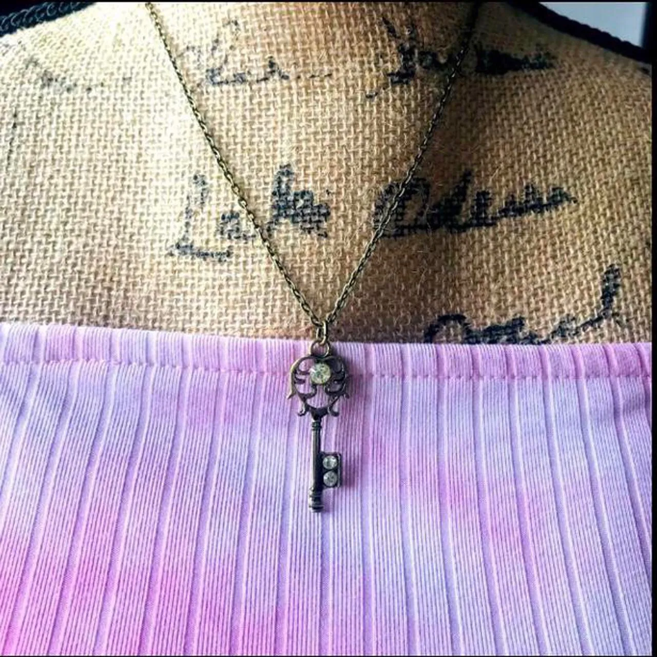 Heart Jeweled Key Necklace - Image 3