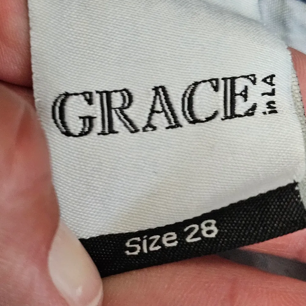 Grace In LA Dark Wash Aztec Embroidered Lowrise Denim Shorts Size 28 - Image 7