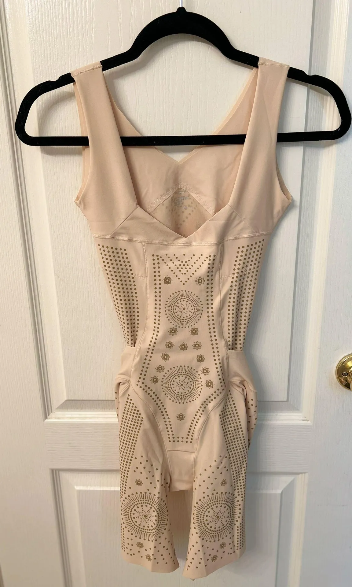 Professional Shapewear Body Suit Size L - Image 2