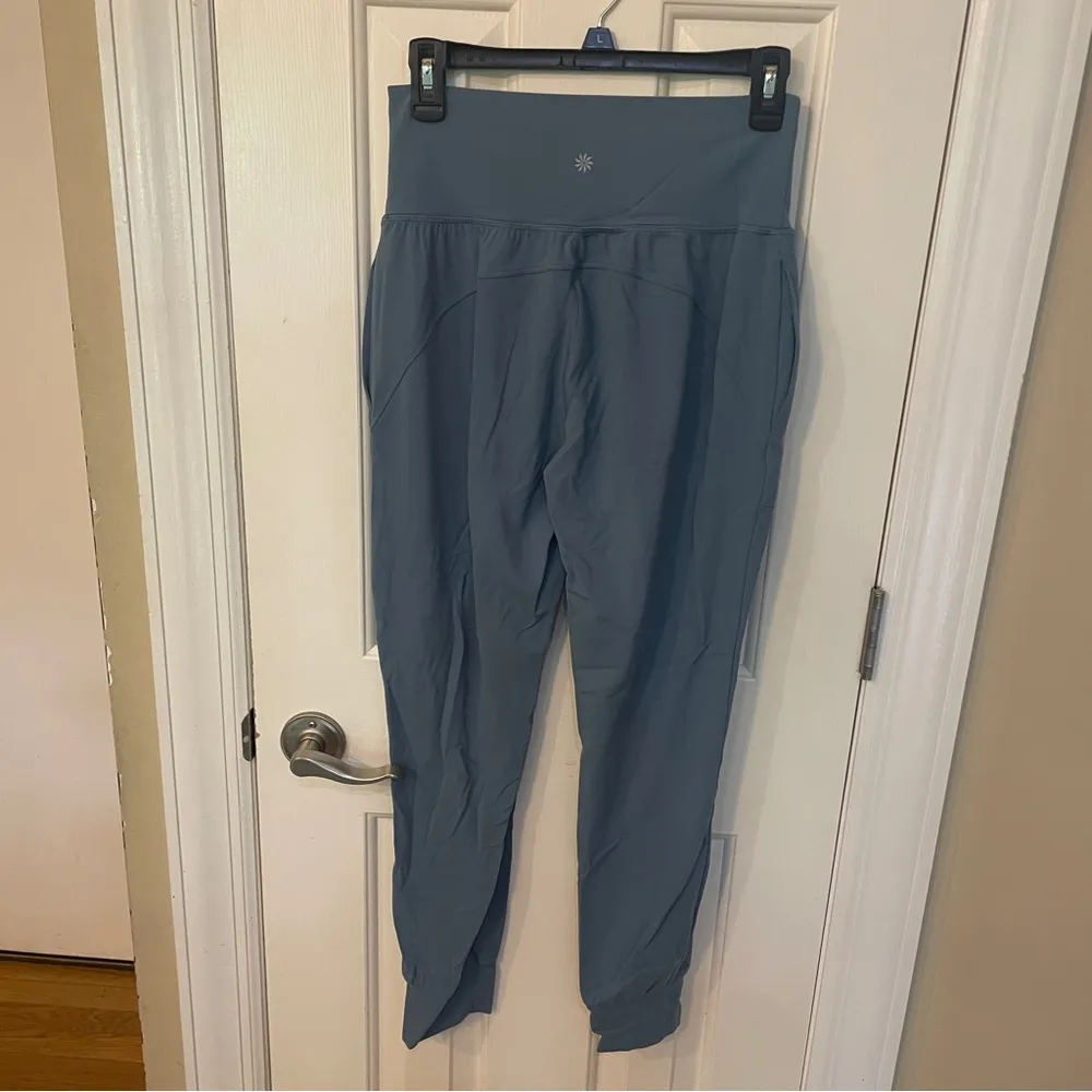 Salutation jogger in powervita - Image 2