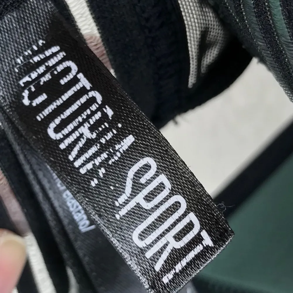 Victoria's Secret Victoria Sport Green Black Strappy Mesh Racerback Bra Size XS - Image 4