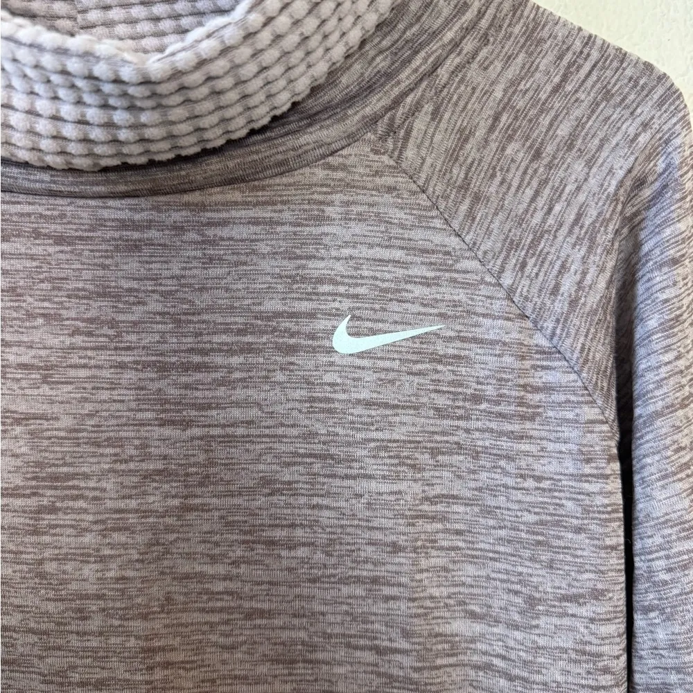 Nike Running Therma Cowl Neck Waffle Fleece Long Sleeve Shirt Sweatshirt - Small - Image 2