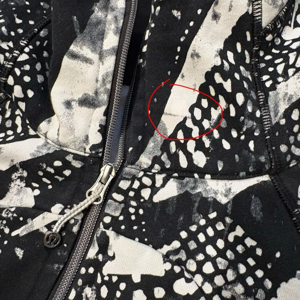 Lululemon Scuba Hoodie III in Static Mist White Black, Sz 6 - Image 11