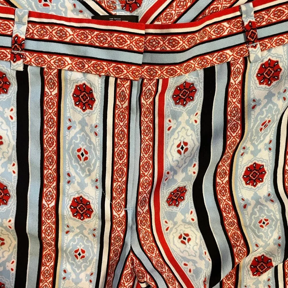 Ann Taylor Loft Womens Shorts Size 6 Blue Red Floral 3.5” inseam - Image 7