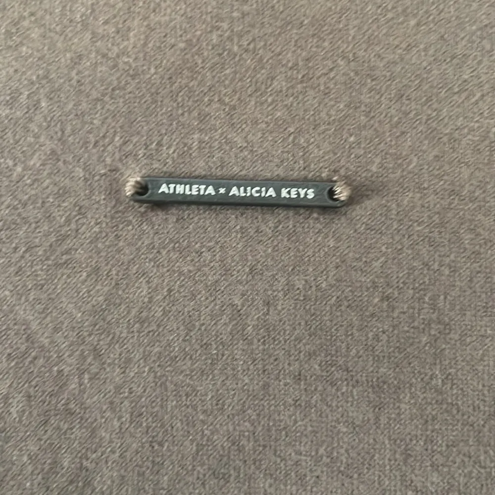 Athleta x Alicia Keys KEYS RETROPLUSH SWEATSHIRT NWOT XL Pyrite color - Image 12