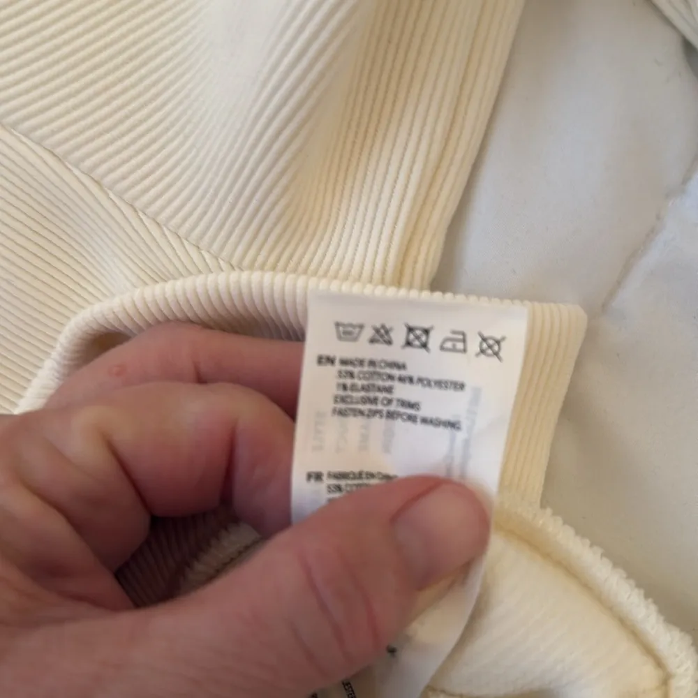 Branded Varley Ramona 1/2 Zip, Size XS - Image 11