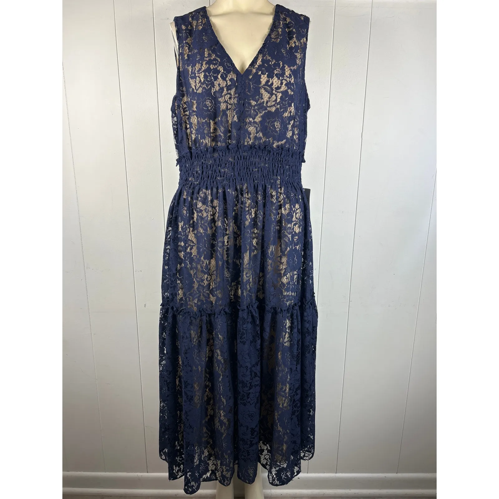 New! Gabby Skye women’s size 14 navy blue Tiered Lace dress. NWT. - Image 2