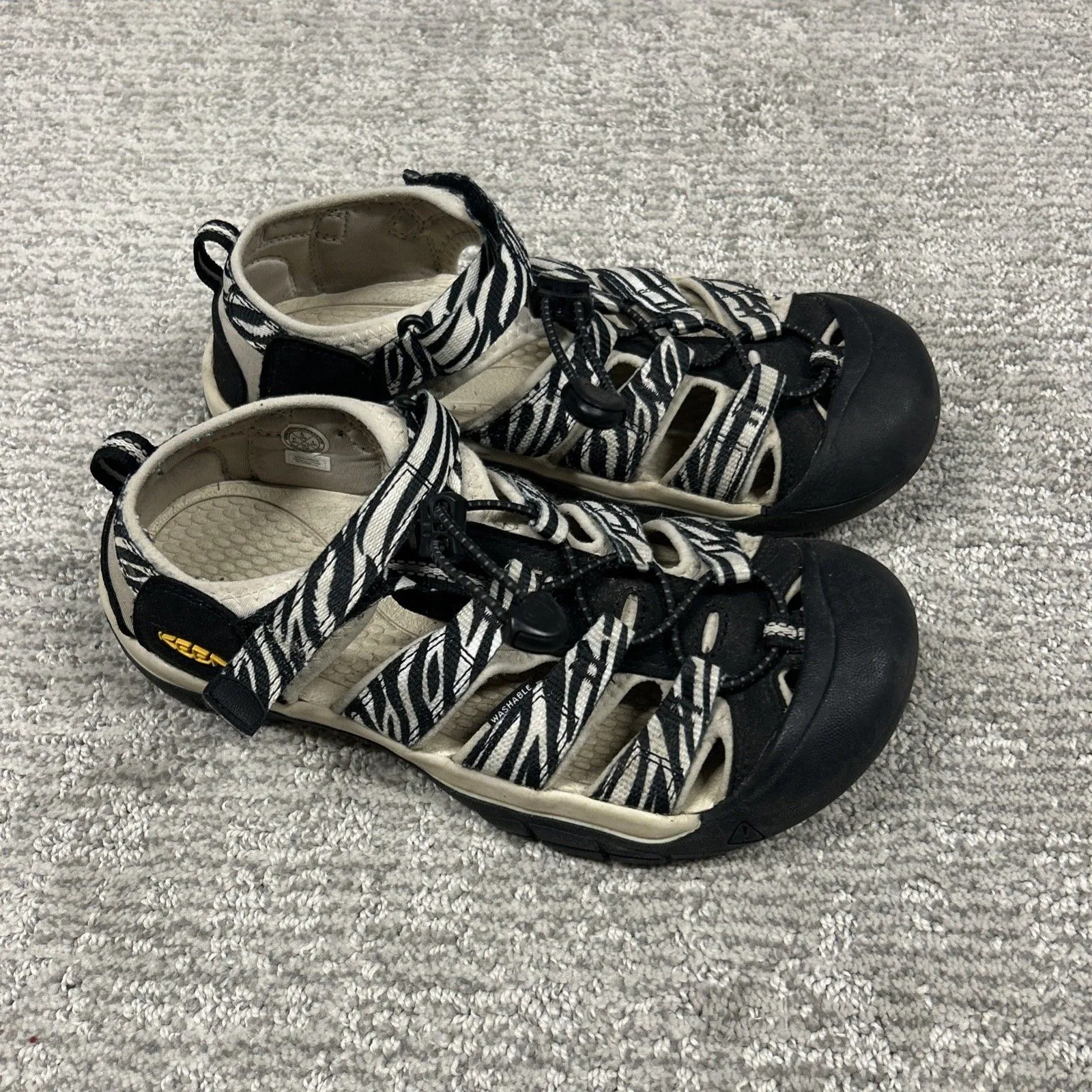 Keen Sandals Womens 5 Newport H2 Zebra Black White Waterproof EU 37 Youth 3.5 - Image 5