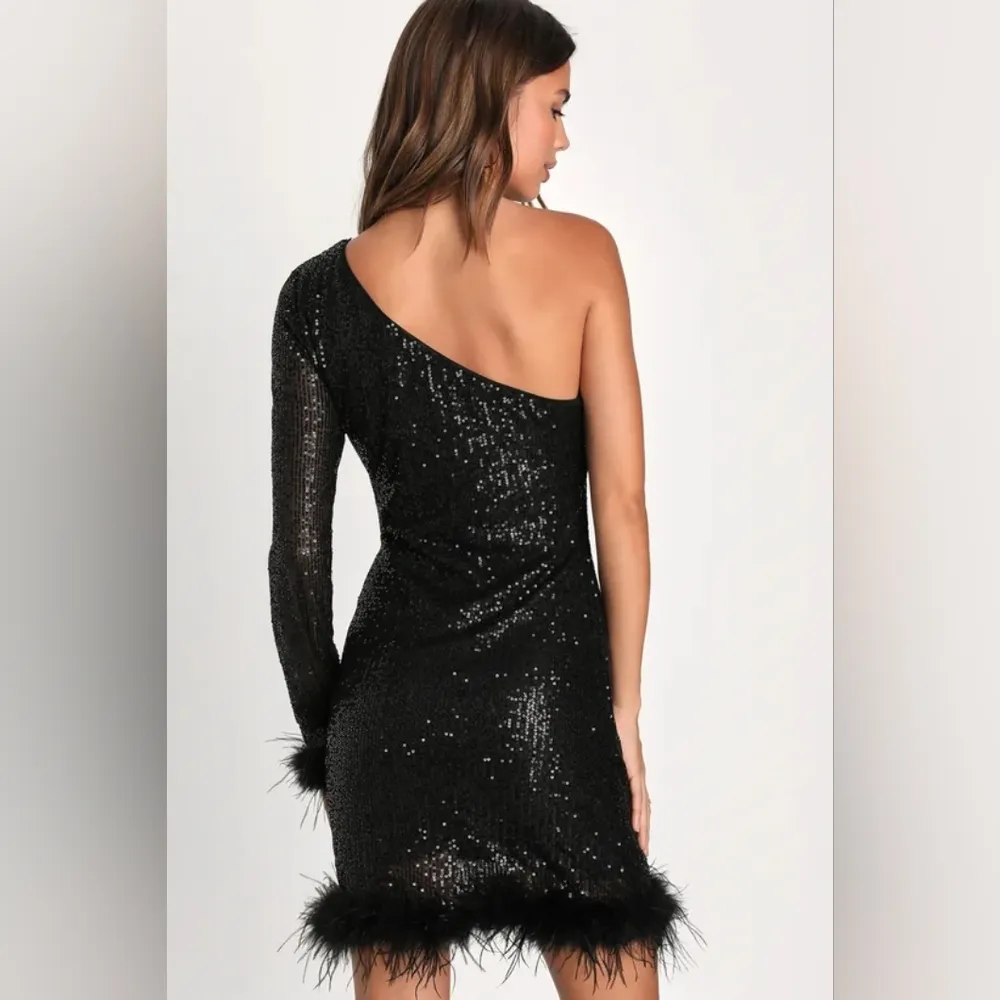 NWT Lulus Sparkling Desire Black Sequin Feather One-Shoulder Mini Dress Size M - Image 2