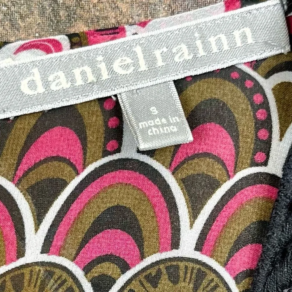 Daniel Rainn Sleeveless Crochet Neck Tie Waist Tank Small - Image 7