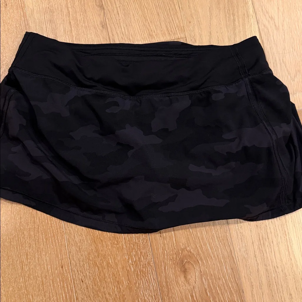 Lululemon‎ Pace Rival camo Mid-Rise Skirt
Long 8 - Image 2