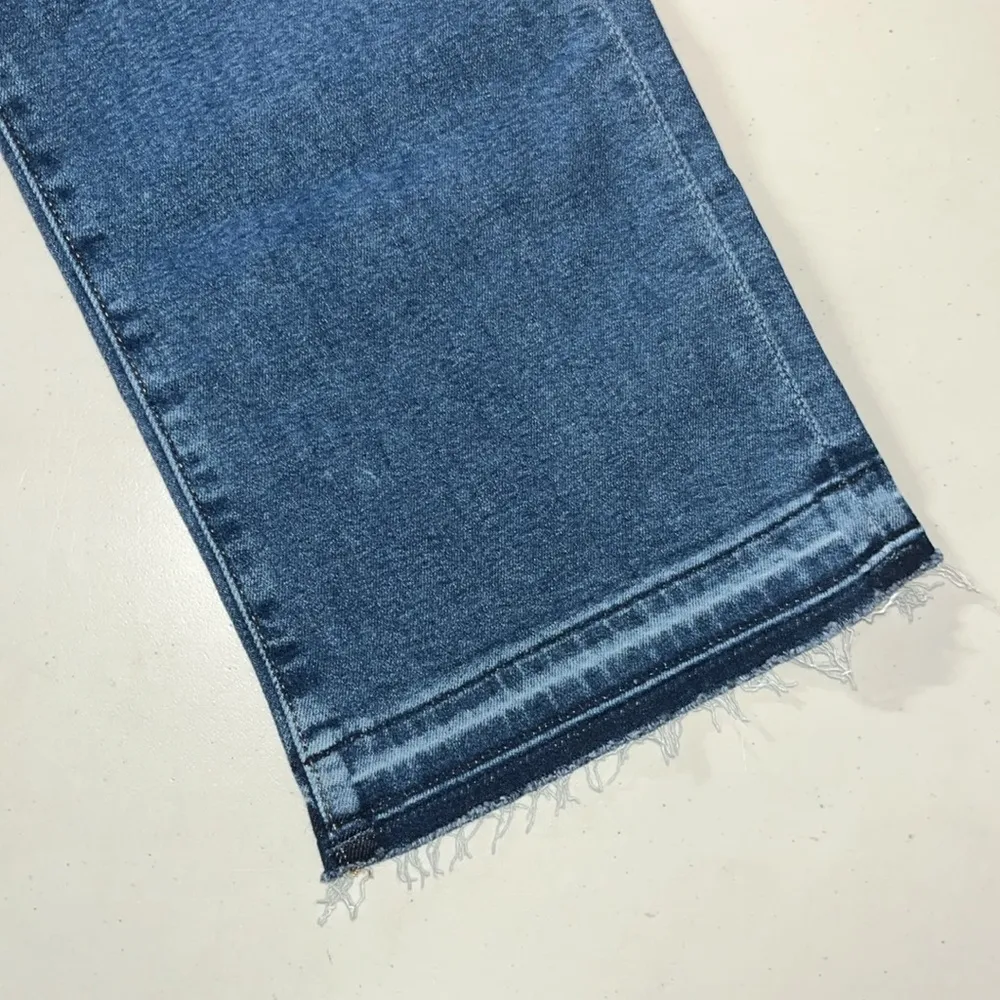 LOFT Ann Taylor NWT Size 32/14 Blue Denim Raw Hem Slim Pockets Flare Crop Jeans - Image 4