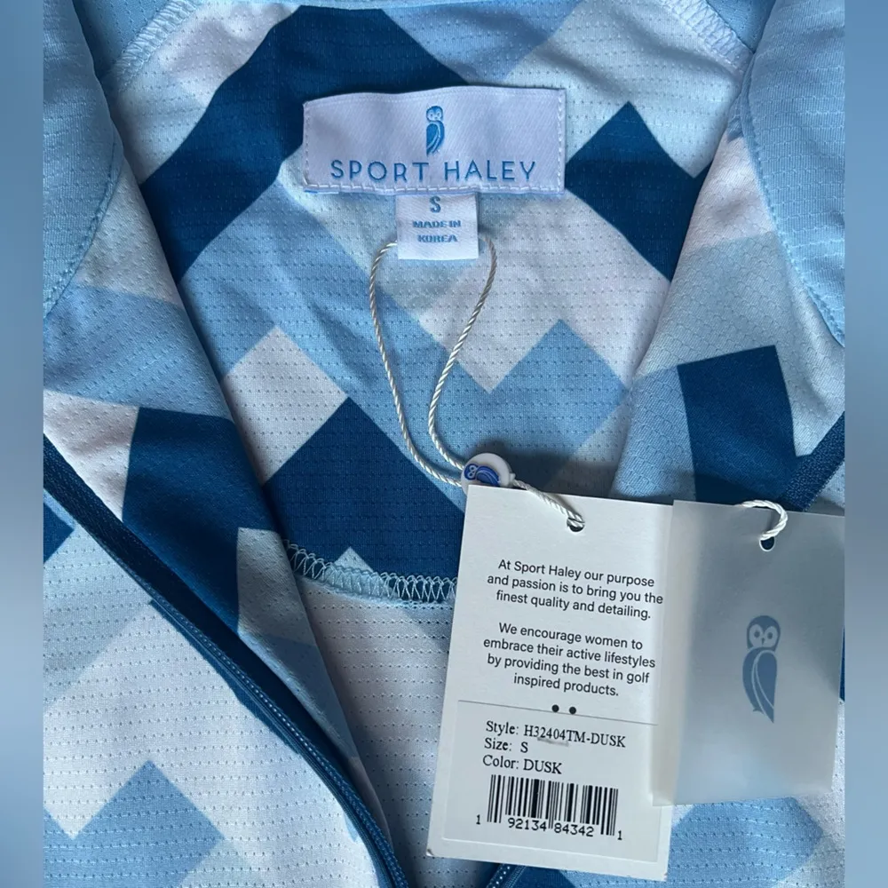 NWT Sport Haley Blue Geometric Tempo Short Sleeve Mock Women’s Golf Top - Image 2