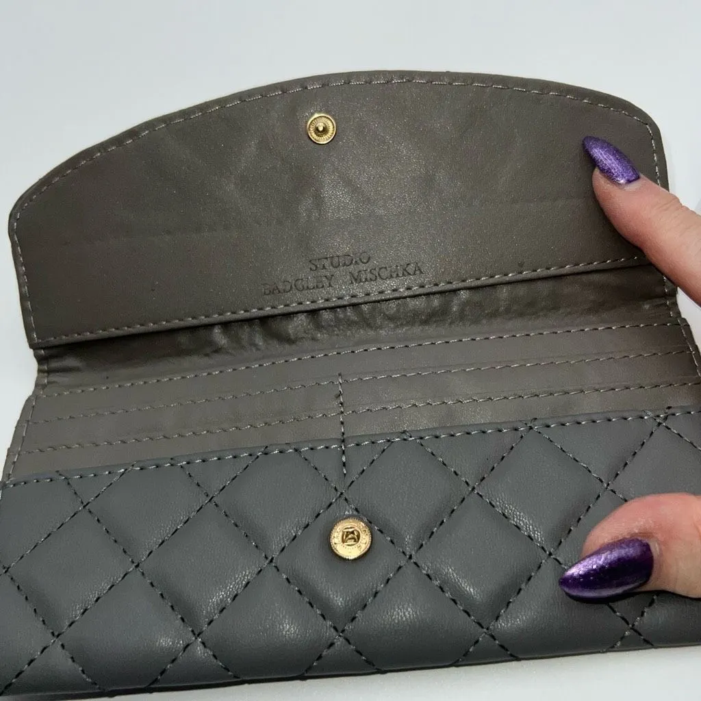 Badgley Mischka Long Quilted Vegan Leather Wallet - Image 4