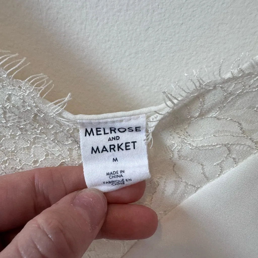 Melrose and Market Lace Trim V Neck Camisole Soze Medium White Revolve NEW - Image 7