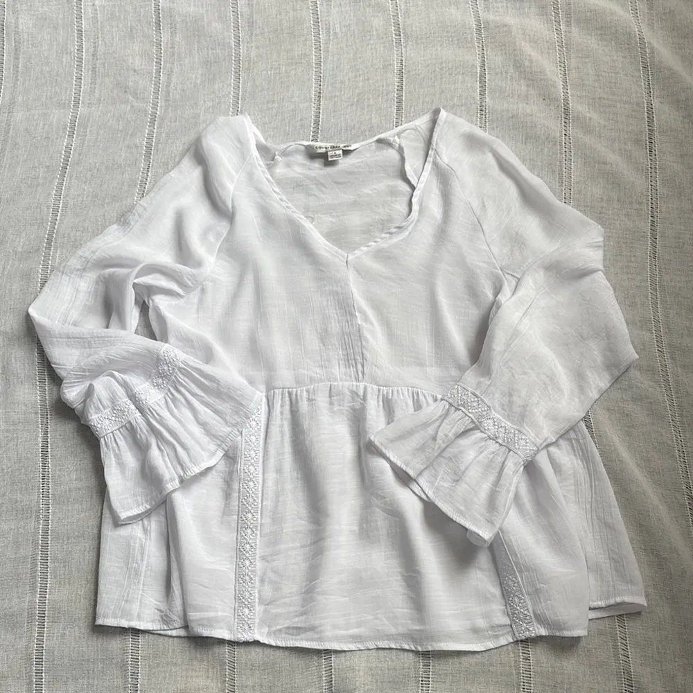 Counterparts White Peplum Blouse with Bell Sleeves - Image 4