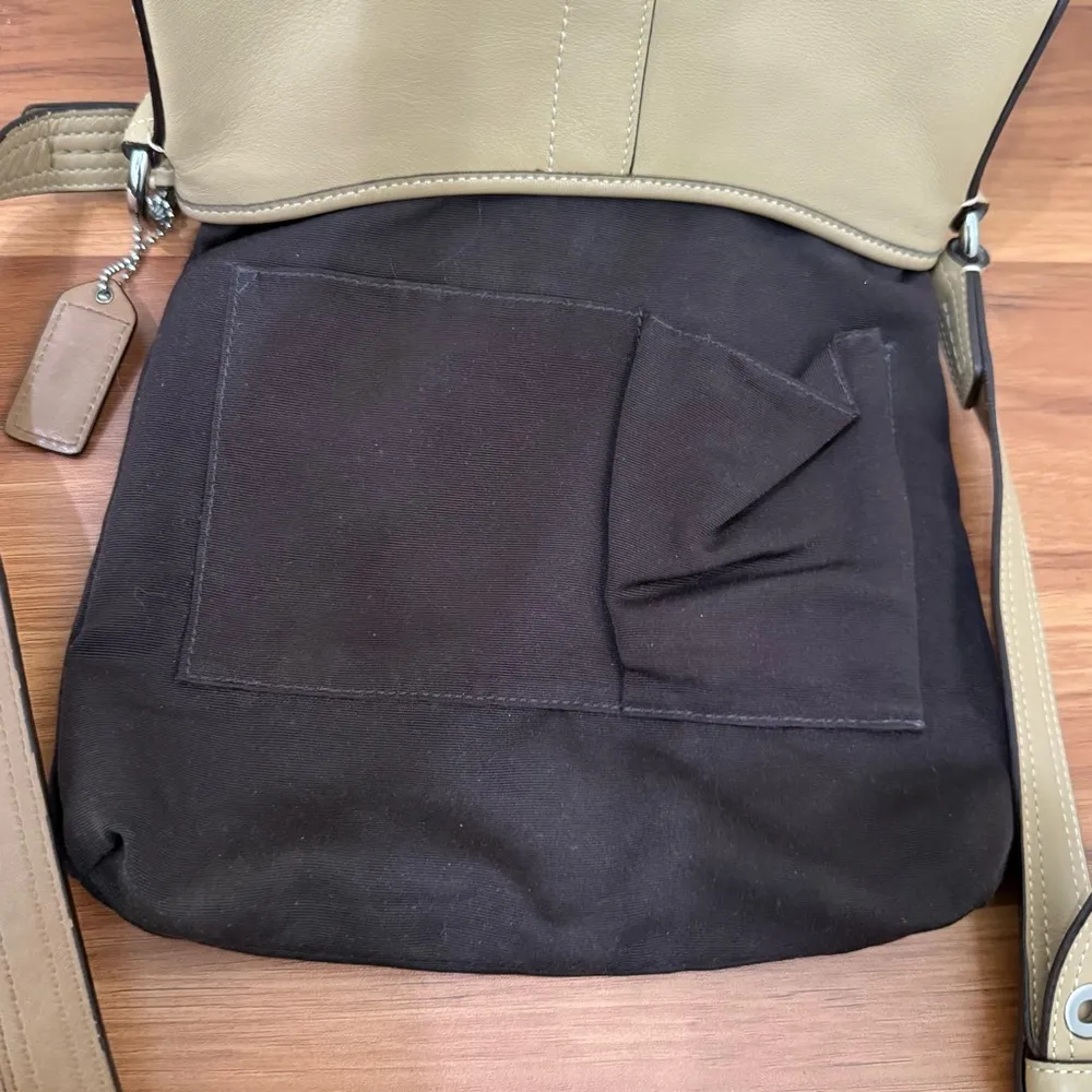 Vintage COACH 8A07 Soho Flap Butter Beige Soft Leather Messenger Shoulder Bag - Image 15