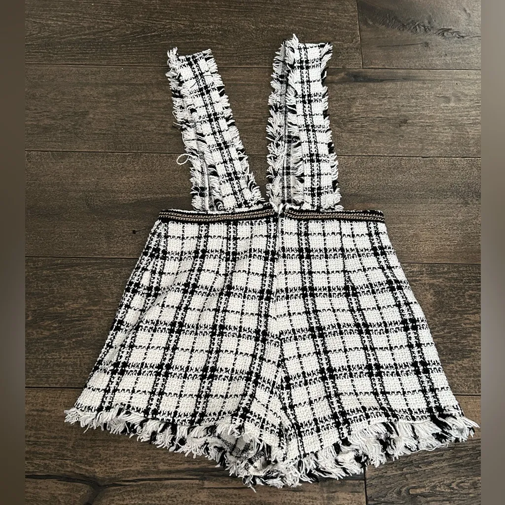 Chic Black and White Plaid‎ overall Skort with Fringe - Image 4