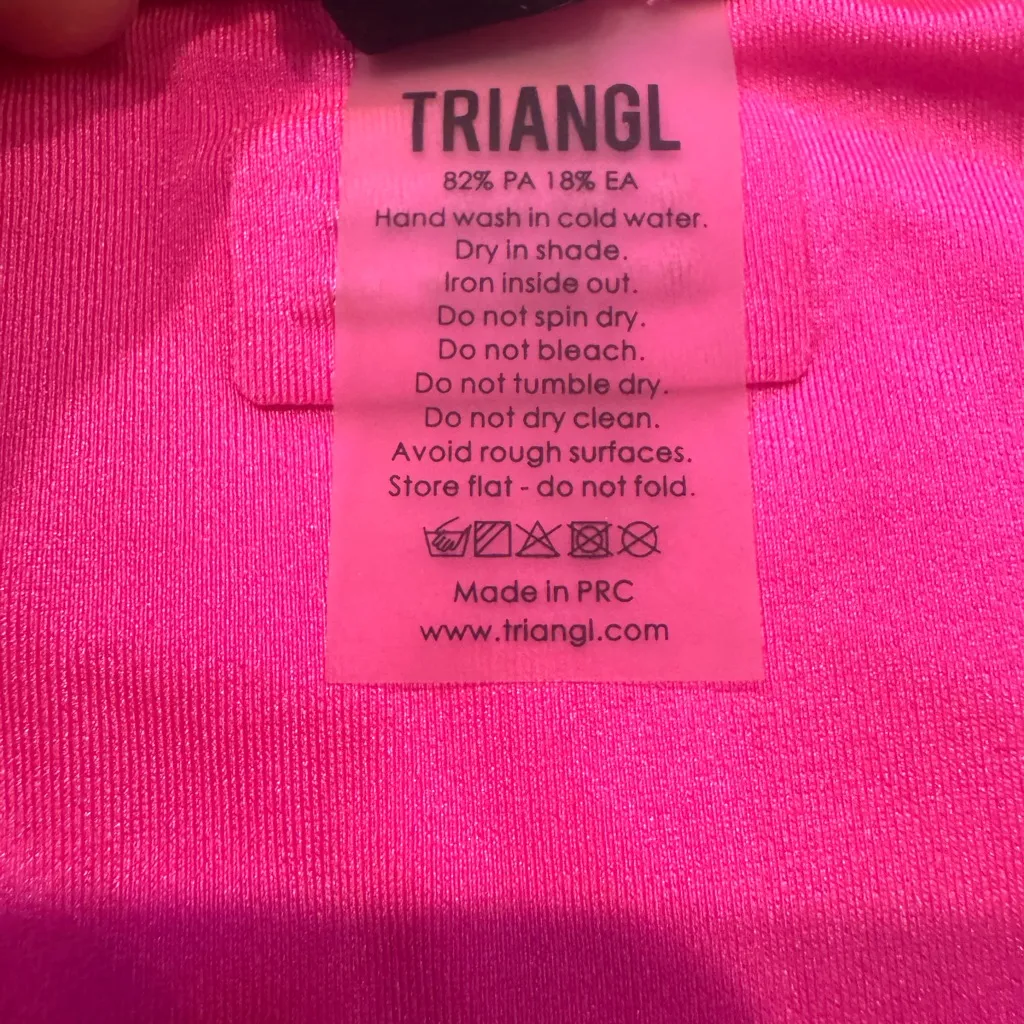 Triangl Swimwear Vibrant Pink Fabric Size L - Image 6