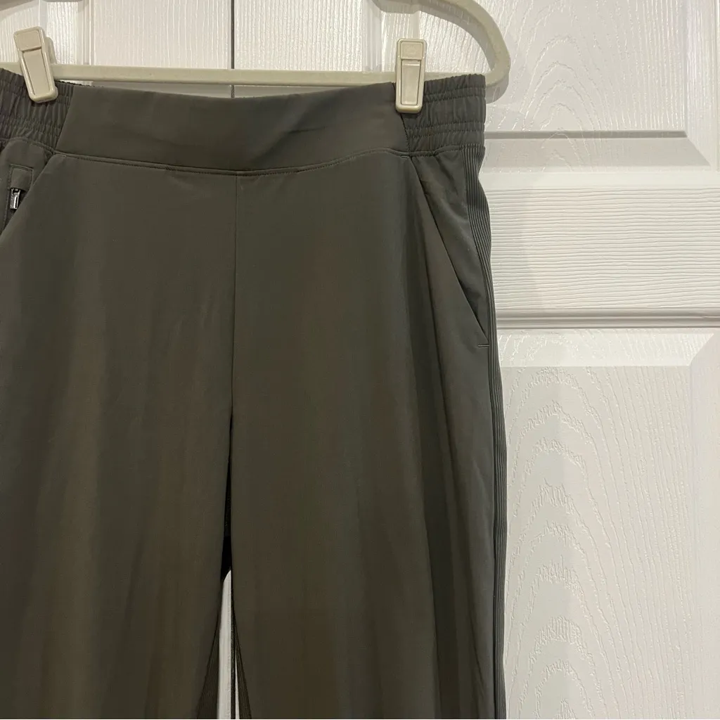 Athleta Brooklyn Jogger Mountain Olive Green Pull On Womens 10 - Image 3