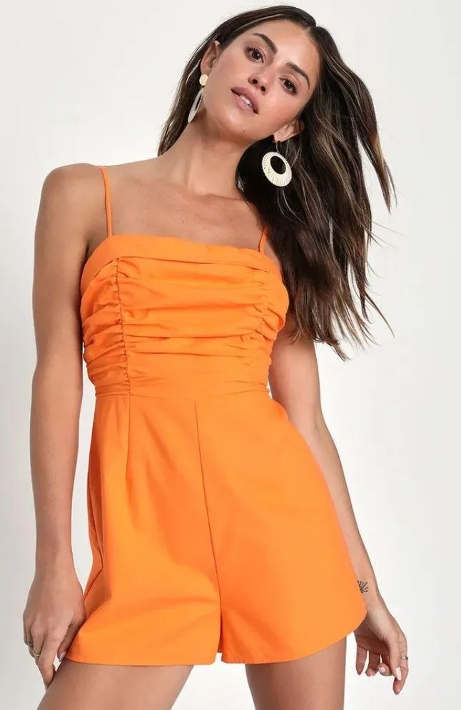 NWT  Adorable Outlook Bright Orange Ruched Linen Romper Size Small - Image 3